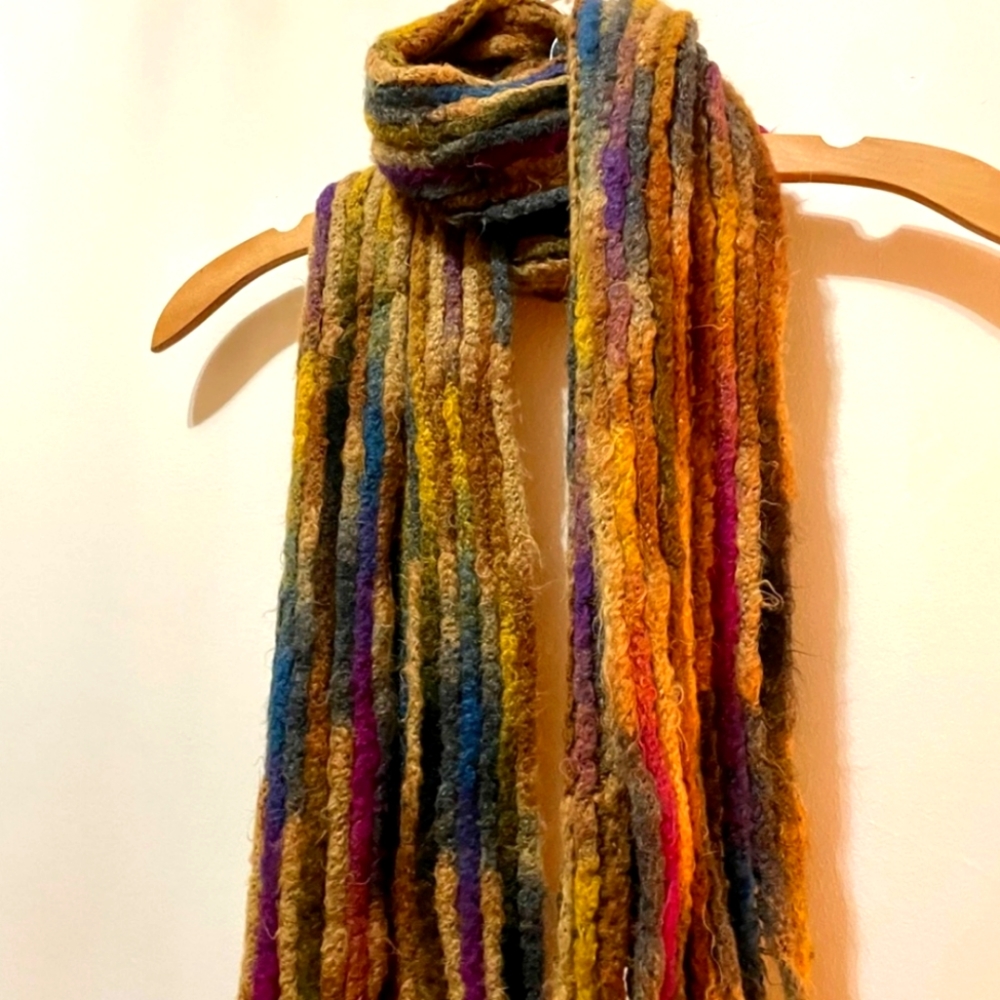 Beautiful Bulky Yarn Scarf